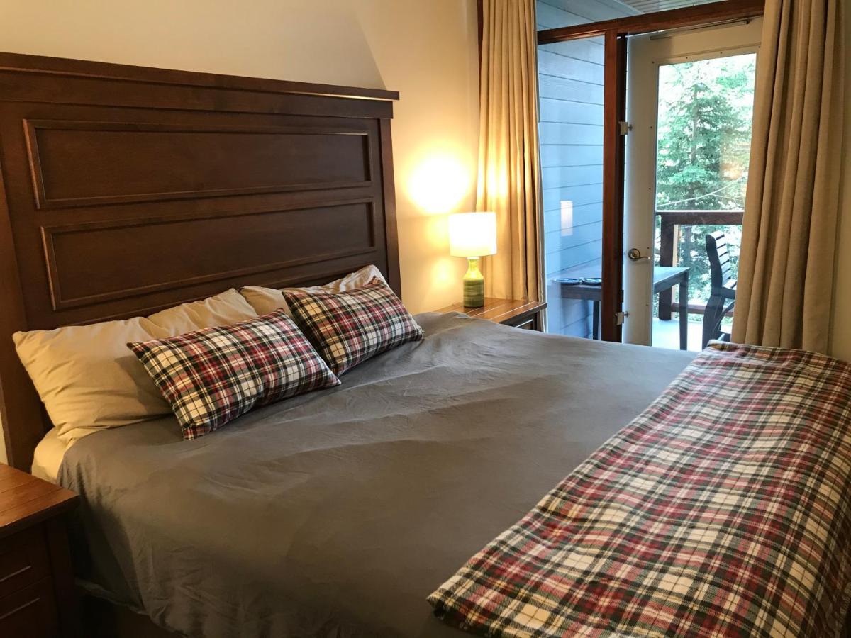 Luxurious & Spacious Mountain Retreat キャンモア エクステリア 写真